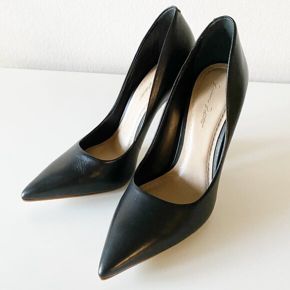 NEW Massimo Matteo Pointy Toe Black Pumps Heels Leather Women's Size 7M - Picture 4 of 11